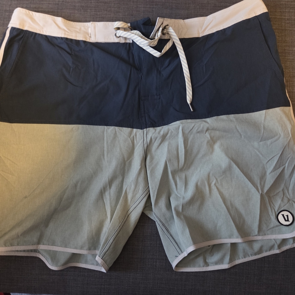 Vuori Men's Navy and Light Gray Hybrid Shorts